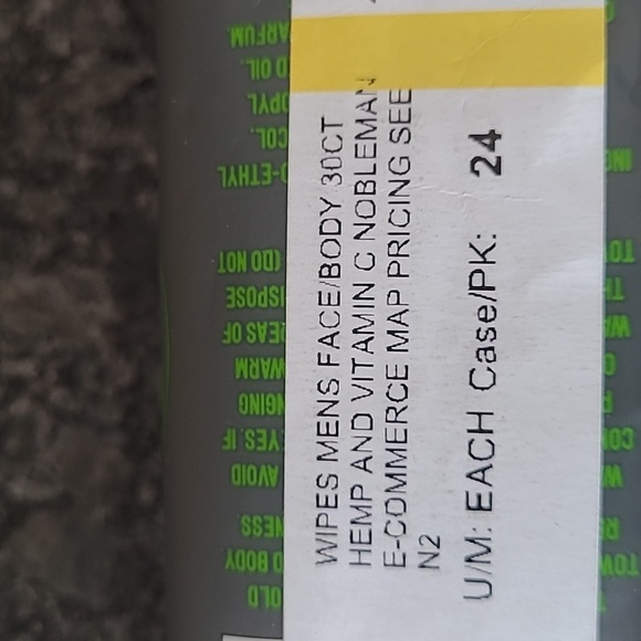 The Nobleman Men's Face and Body Wipes - Hemp and Cooling Packages - Picture 5 of 9